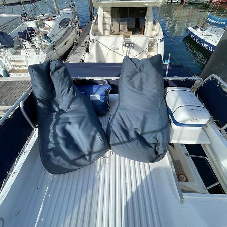 Infantman Yatch Hotel Vila Nova de Gaia Bagian luar foto