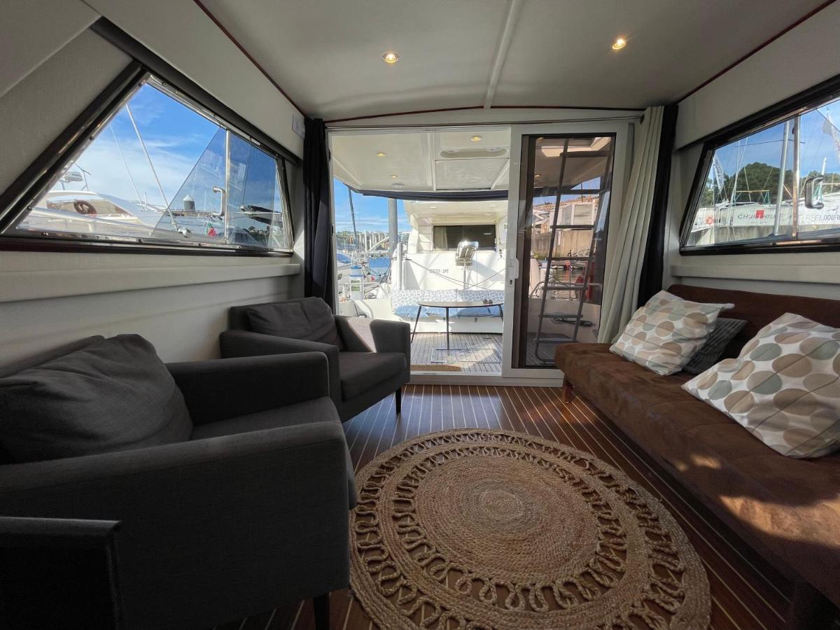 Infantman Yatch Hotel Vila Nova de Gaia Bagian luar foto