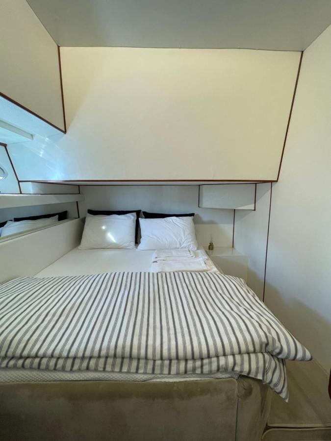 Infantman Yatch Hotel Vila Nova de Gaia Bagian luar foto