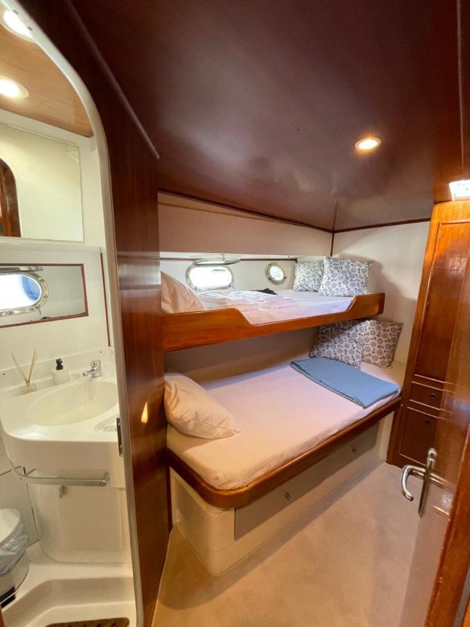 Infantman Yatch Hotel Vila Nova de Gaia Bagian luar foto