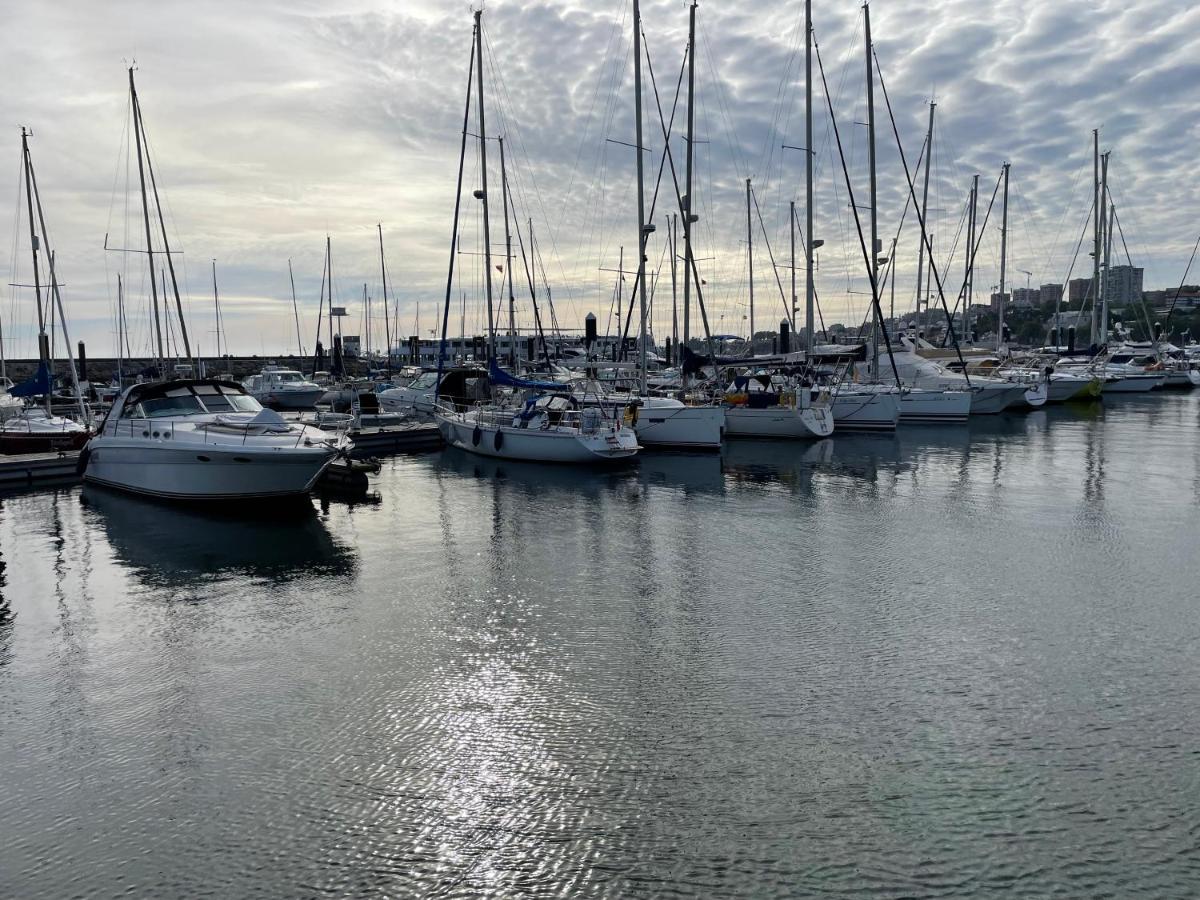 Infantman Yatch Hotel Vila Nova de Gaia Bagian luar foto