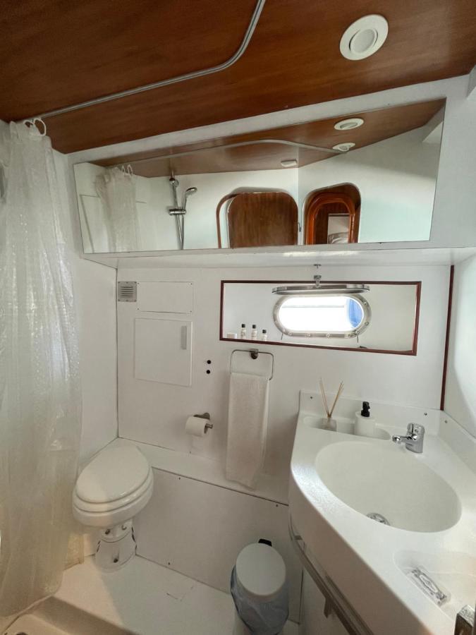 Infantman Yatch Hotel Vila Nova de Gaia Bagian luar foto