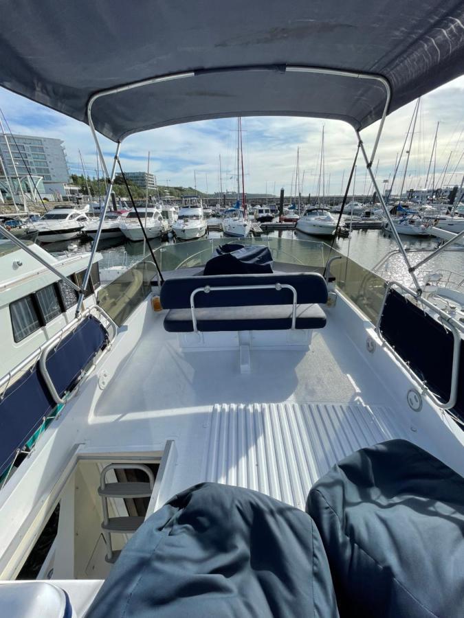 Infantman Yatch Hotel Vila Nova de Gaia Bagian luar foto